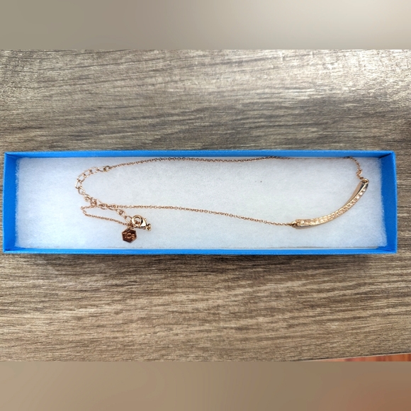 Swarovski Touchstone Crystal Twist Necklace - Picture 3 of 3